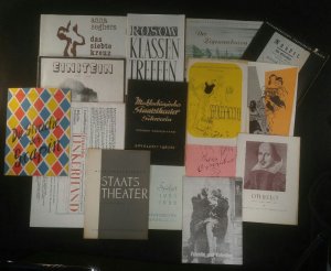 15 Programmhefte des Mecklenburgischen Staatstheaters Schwerin aus den Jahren 1951 - 1978 Franziska Linkerhand, Einstein, Valentin und Valentina, Sommernachtstraum […]