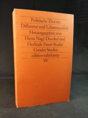 gebrauchtes Buch – Politische Theorie Differenz und Lebensqualität