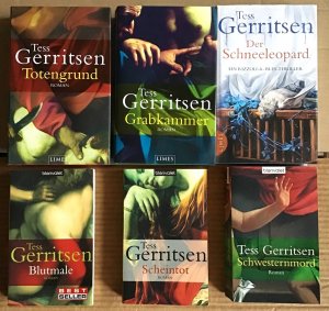 gebrauchtes Buch – Tes Gerritsen – Tes Gerritsen : 6 Bücher Krimis Kriminalromane, Krimi, Thriller, Romane, TB, HC, Grabkammer, Scheintod, Totengrund, Blutmale, Schwesternmord, Der Schneeleopard.