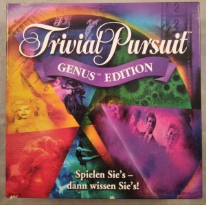 gebrauchtes Spiel – Trivial Pursuit Genus Edition - Komplettset, Bunte Ausgabe [Familienspiel]. 3600 Fragen und Antworten. Achtung! Nicht geeignet für Kinder unter 3 Jahren.