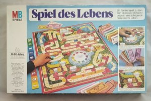 gebrauchtes Spiel – MB Spiele 604456000: Spiel des Lebens [Familienspiel]. Achtung: Nicht geeignet für Kinder unter 3 Jahren.