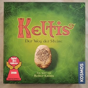 gebrauchtes Spiel – Knizia, Reiner – KOSMOS 690359: Keltis - Der Weg der Steine [Familienspiel]. Spiel des Jahres 2008! Achtung: Nicht geeignet für Kinder unter 3 Jahren.