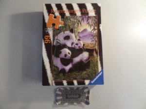 gebrauchtes Spiel – Pandas [99 Teile, Puzzle]. Ravensburger 709 477 6. ACHTUNG! FÜR KINDER UNTER 3 JAHREN NICHT GEEIGNET!