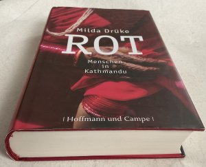 gebrauchtes Buch – Milda Drüke – Rot - Menschen in Kathmandu