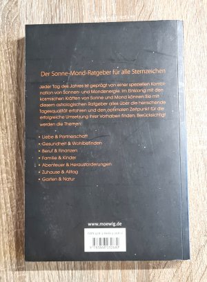 gebrauchtes Buch – Sabine Heideweg – Kraft der Sonne, Kraft des Mondes - ein Ratgeber für alle Sternzeichen - mit Sonne-Mond-Kalender