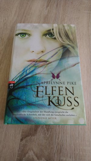 gebrauchtes Buch – Pike, Aprilynne – Elfenkuss