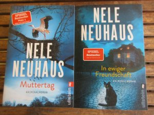 gebrauchtes Buch – Nele Neuhaus – Bücherset (Buchreihe: Kirchhoff und Bodenstein) - Band 9: Muttertag (Ein Bodenstein-Kirchhoff-Krimi 9) / Band 10: In ewiger Freundschaft (Ein Bodenstein-Kirchhoff-Krimi 10)