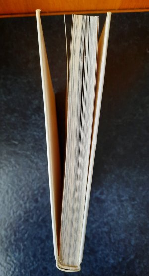 gebrauchtes Buch – Frank Grube – Die Schwarzmarktzeit. Deutschland zwischen 1945 und 1948. Einleitung Arno Surminski.