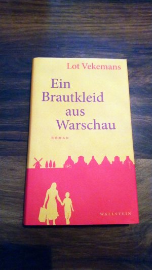 gebrauchtes Buch – Vekemans, Lot – Ein Brautkleid aus Warschau