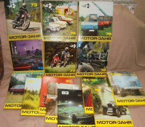 MOTOR - JAHR,- Eine internationale Revue 1973, 1974, 1975, 1976, 1977, 1978, 1979, 1980, 1981, 19,82, 1983, 1984/ 85, 1986, 1987/ 88 ( 14 Bücher- Konvolut […]