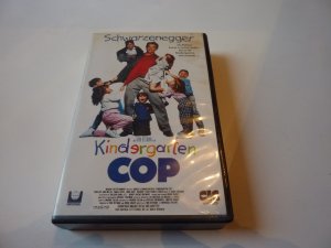 Kindergarten Cop (VHS)