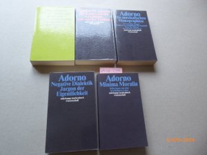 Konvolut 5 Bücher: 1. Minima Moralia. Reflexionen aus dem beschädigten Leben (stw 1704/ Ges. Schriften Bd. 4)/ 2. Negataive Dialektik. Jargon der Eigentlichkeit […]