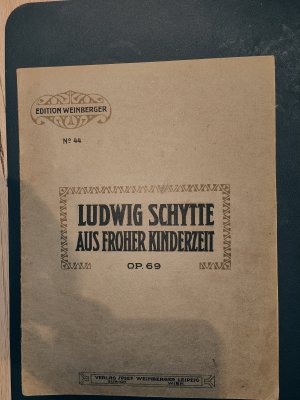 Aus froher Kinderzeit. Zwölf Klavierstücke für die Jugend. OP. 69. Mit Bildern von Gustav SCHÜTT.