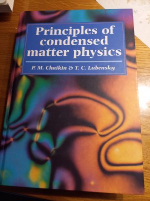 Principles of vondensed matter physics