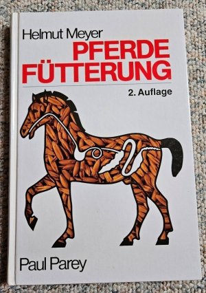 Pferdefütterung