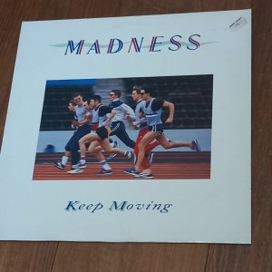 gebrauchter Tonträger – Madness – Keep Moving