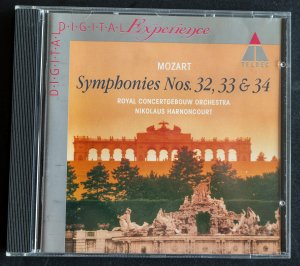 CD Mozart Sinfonien 32, 33 & 34 • Concertgebouw Orchestra NIKOLAUS HARNONCOURT