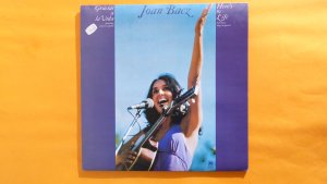 gebrauchter Tonträger – Joan Baez – Here´s to life AMLH 63614 LP Zustand mint tadellos 1974 FOTOS ANSENEN nigendsonst SUPER