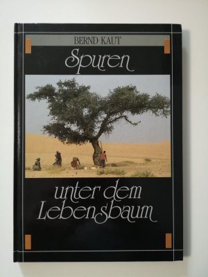 Spuren unter dem Lebensbaum