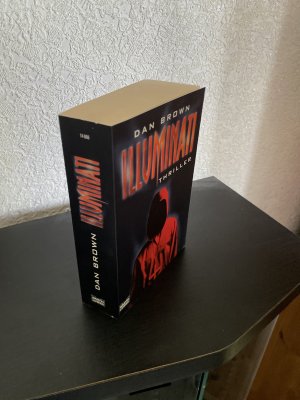 gebrauchtes Buch – Dan Brown – Illuminati - [Thriller]