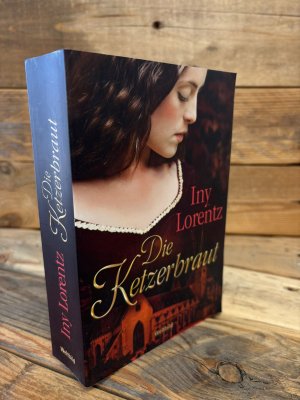 gebrauchtes Buch – Iny Lorentz – Die Ketzerbraut - Roman