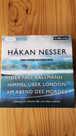 gebrauchtes Hörbuch – Hakan Nesser – Drei Krimis in einer Box: Der Fall Kallmann / Himmel über London / Am Abend des Mordes (4 MP3-CDs)