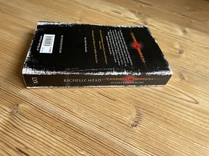 gebrauchtes Buch – Richelle Mead – Vampire Academy / [3]., Schattenträume