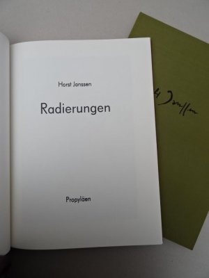 Hrsg.). Horst Janssen. Radierungen./Landschaften. Radierungen. 2 Bände. Frankfurt/Berlin/Wien, Ullstein/Propyläen, 1971. Mit zusammen 80 farbigen Tafeln […]