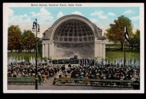 gebrauchtes Buch – 04187; USA. New York. Central Park. Band Stand.