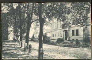 01073; Dramburg. Partie beim Gymnasium. Kreis Brandenburg.