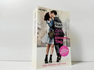 gebrauchtes Buch – Nicholls, David und Simone Jakob – Zwei an einem Tag : der Roman zum Film ; Aus dem Engl. von Simone Jakob