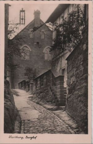 antiquarisches Buch – Postkarte: Eisenach - Wartburg, Burghof - ca. 1950