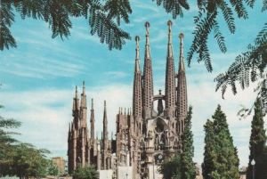 gebrauchtes Buch – Postkarte: Spanien - Barcelona - Suehne-Tempel der Heiligen Familie - ca. 1980