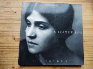 gebrauchtes Buch – Mildred Constantine – Tina Modotti., A fragile life. Mildred Constantine.