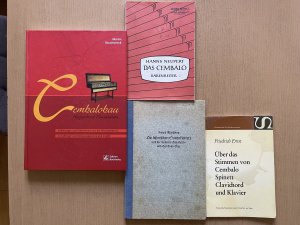 4 Fachbücher): Cembalobau. - Harpsichord Construction - Erfahrungen und Erkenntnis aus der Werkstattpraxis. Das Cembalo. - Eine geschichtliche und technische […]