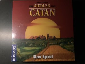 neues Spiel – Klaus Teuber – Die Siedler von Catan by Klaus Teuber - Basisspiel mit Plastikbauten von 2002  Kosmos Verlag 69301 - für 3 oder 4 Spieler - ab 10 Jahren - Spieldauer ca 75 Minuten