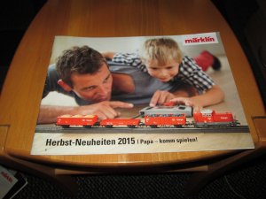 gebrauchtes Buch – Märklin GmbH – Märklin Herbst Neuheiten 2015 - Papa komm spielen