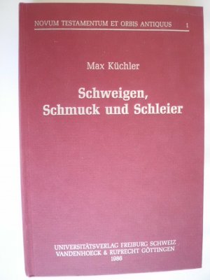 Schweigen, Schmuck und Schleier