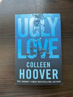 gebrauchtes Buch – Colleen Hoover – Ugly Love