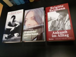 Konvolut von 3 Werken der Autorin: 1) Franziska Linkerhand. Roman. 2) Ankunft im Alltag. Roman / DDR-Alltag. 3) Ich bedaure nichts. Tagegebücher 1955- […]