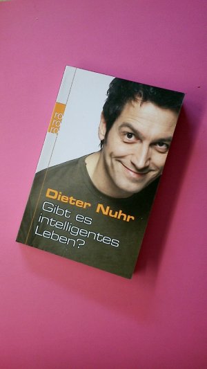 gebrauchtes Buch – Dieter Nuhr – GIBT ES INTELLIGENTES LEBEN?.