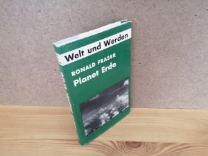 Planet Erde. Sachbücher für junge Menschen. Welt und Werden