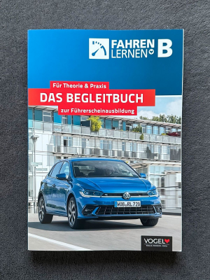 gebrauchtes Buch – Heinrich Vogel – Fahren lernen - Begleitbuch zur Führerscheinausbildung, 2022