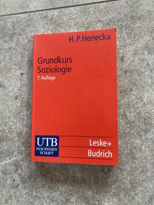 gebrauchtes Buch – Henecka, Hans Peter – Grundkurs Soziologie