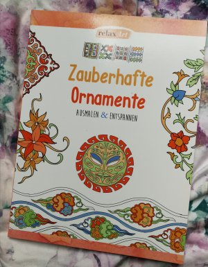 gebrauchtes Buch – Zauberhafte Ornamente