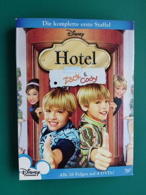 "Hotel zack & cody"die komplette erste Staffel - alle 26 Folgen auf 4 DVDs!