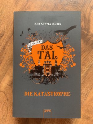 gebrauchtes Buch – Krystyna Kuhn – 2., Die Katastrophe. - Season 1