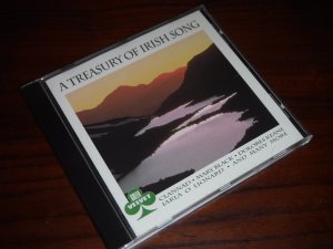 Treasury Of Irish Song - (Clannad / Mary Black / Dolores Keane, u.a.)