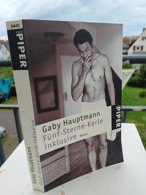 gebrauchtes Buch – Gaby Hauptmann – Fünf-Sterne-Kerle inklusive