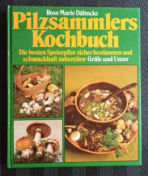 Pilzsammlers Kochbuch mit drei Ansichtskarten als Beilage.